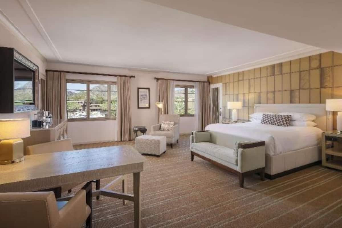 Premium bedding, memory foam beds, in-room safe, individually decorated