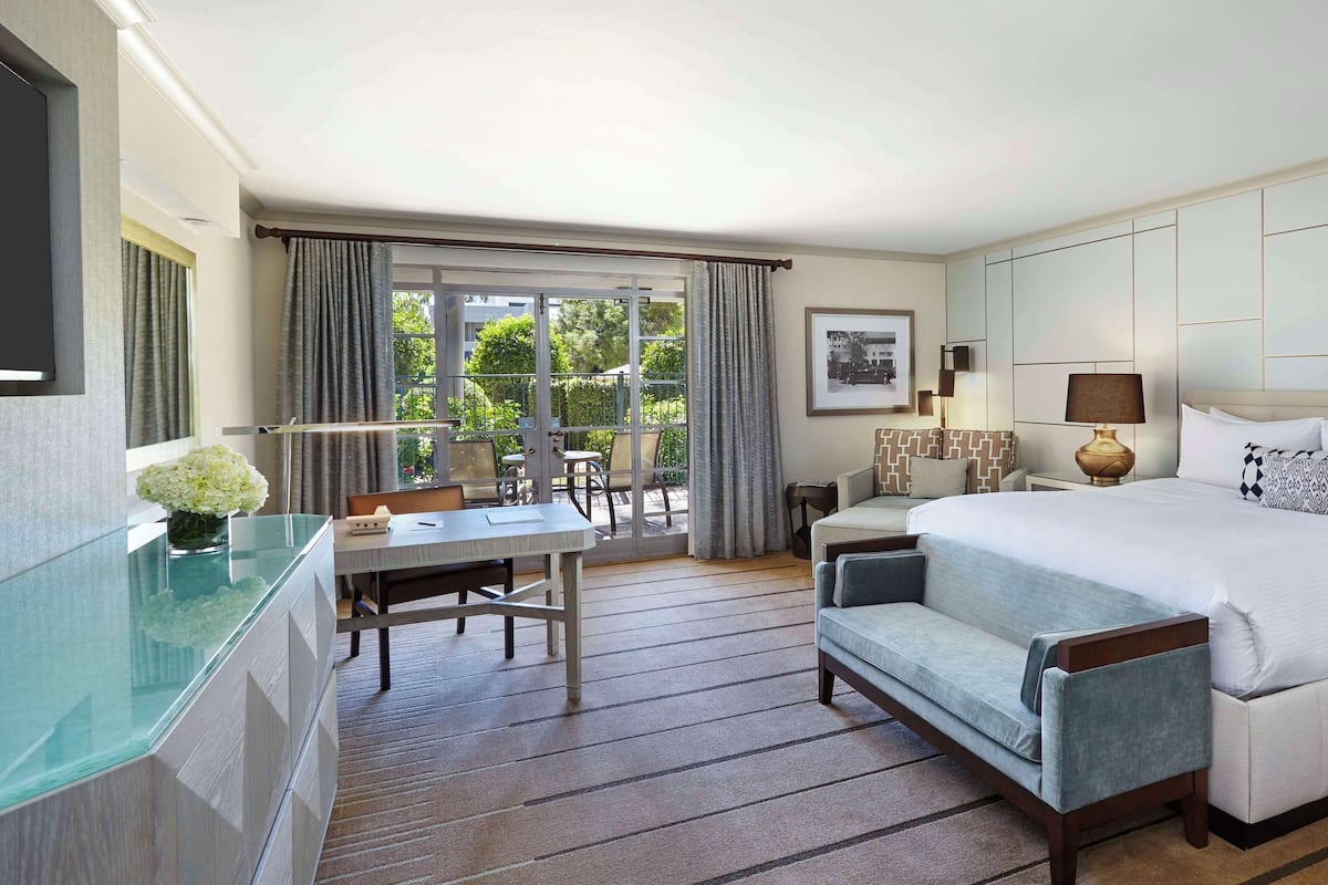 Premium bedding, memory foam beds, in-room safe, desk