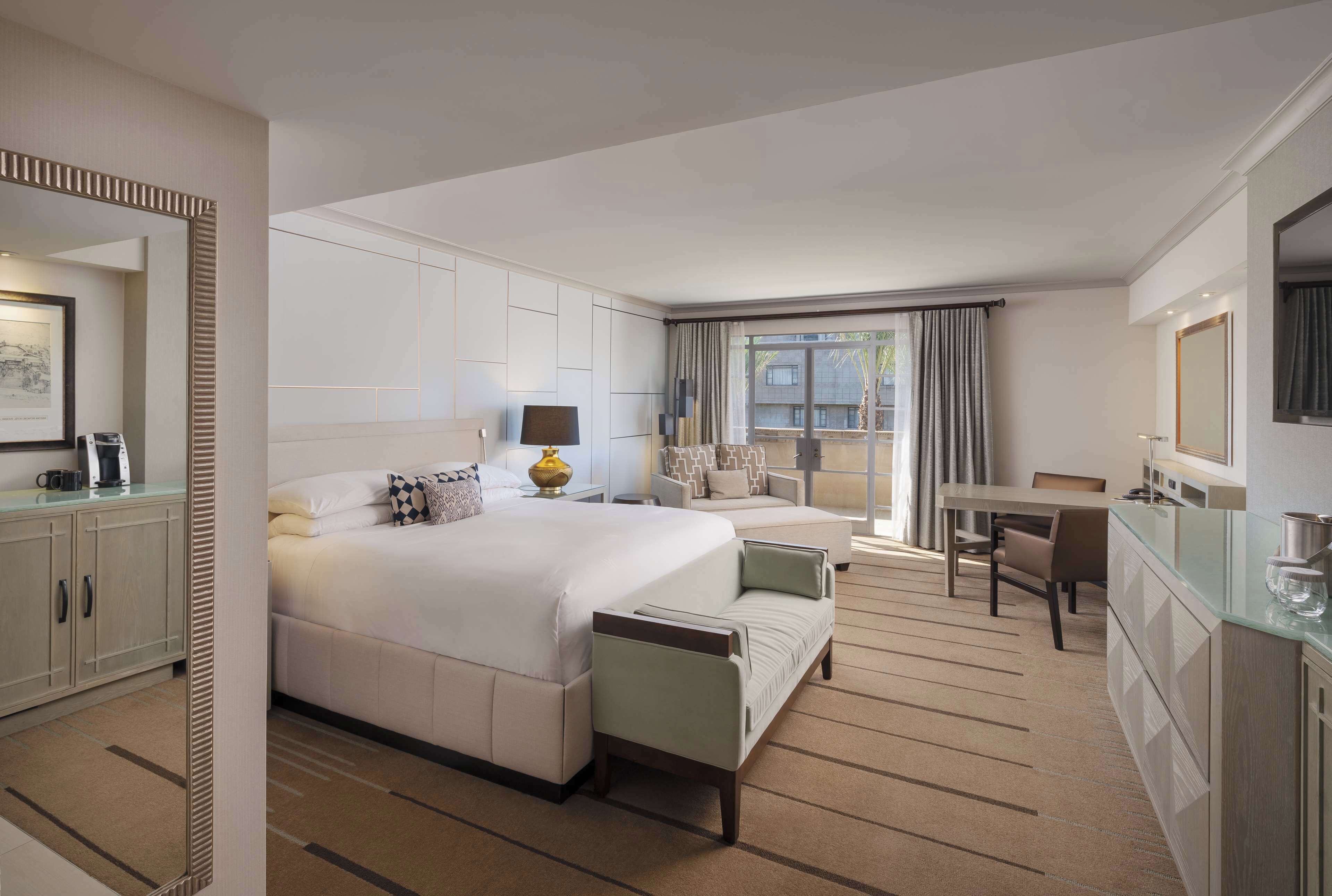 room, 1 king bed, balcony (resort, balcony/patio) | 1 bedroom, premium bedding, memory-foam beds, in-room safe