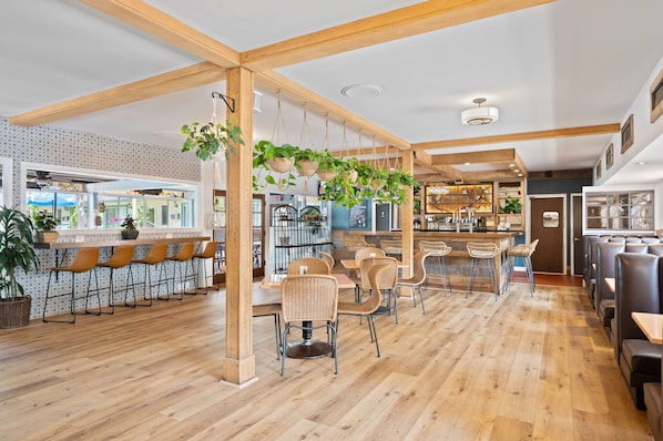 Daily cooked-to-order breakfast for a fee