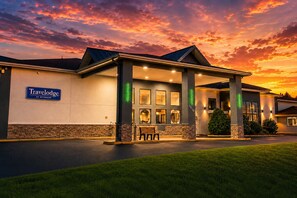 Exterior - Travelodge by Wyndham Rapid City/Black Hills (Rapid City)