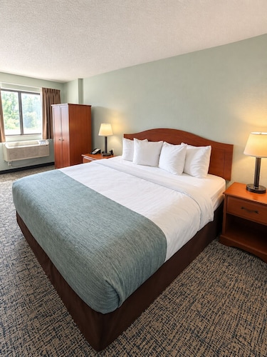 Travelodge by Wyndham Rapid City/Black Hills