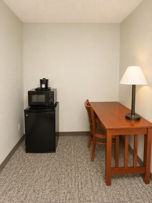 Studio Suite, Non Smoking (3 Queen Beds) | Premium bedding, pillowtop beds, iron/ironing board, WiFi (free) - Travelodge by Wyndham Rapid City/Black Hills (Rapid City)