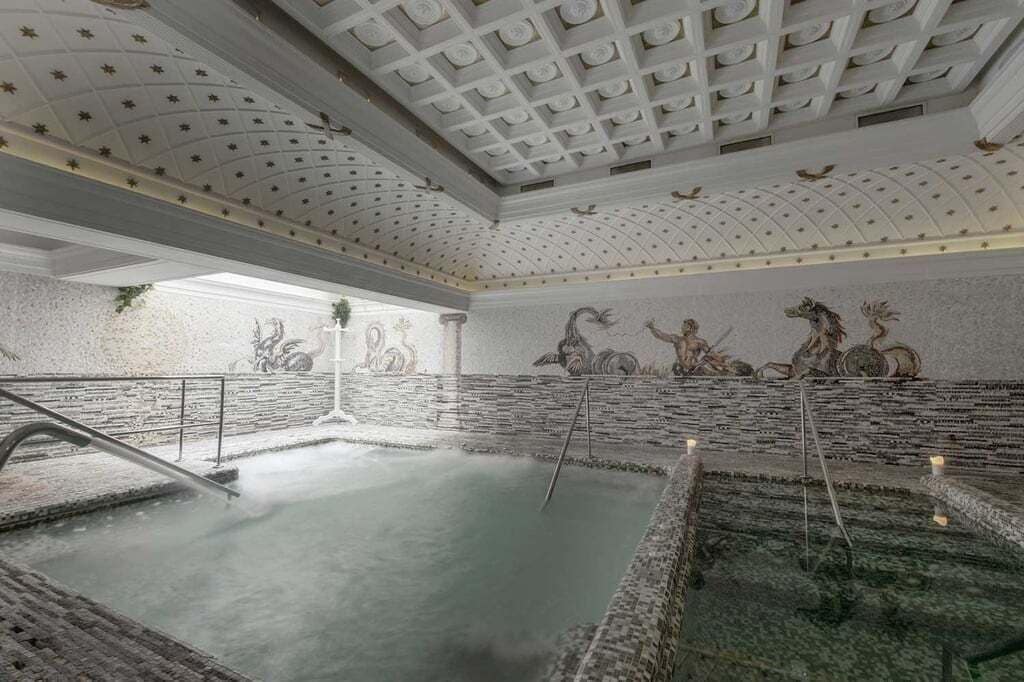 sauna, hot tub, steam room, turkish bath/hammam, body treatments