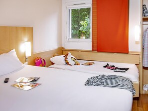 Standard Room, Multiple Beds | Premium bedding, in-room safe, desk, blackout drapes - ibis Mulhouse Centre Filature (Mulhouse)