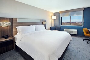 1 bedroom, hypo-allergenic bedding, desk, laptop workspace - Holiday Inn Express Sault Ste. Marie by IHG (Sault Ste. Marie)