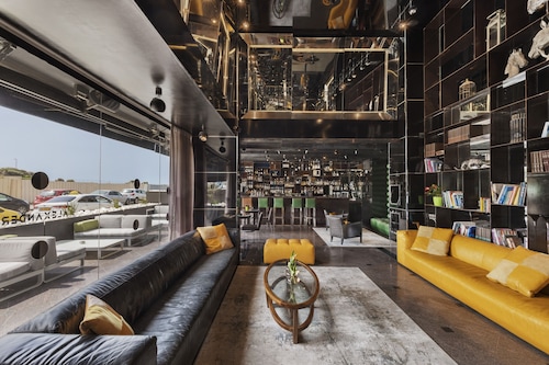 Alexander Hotel– Tel Aviv