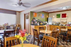 Gratis morgenmadsbuffet hver dag