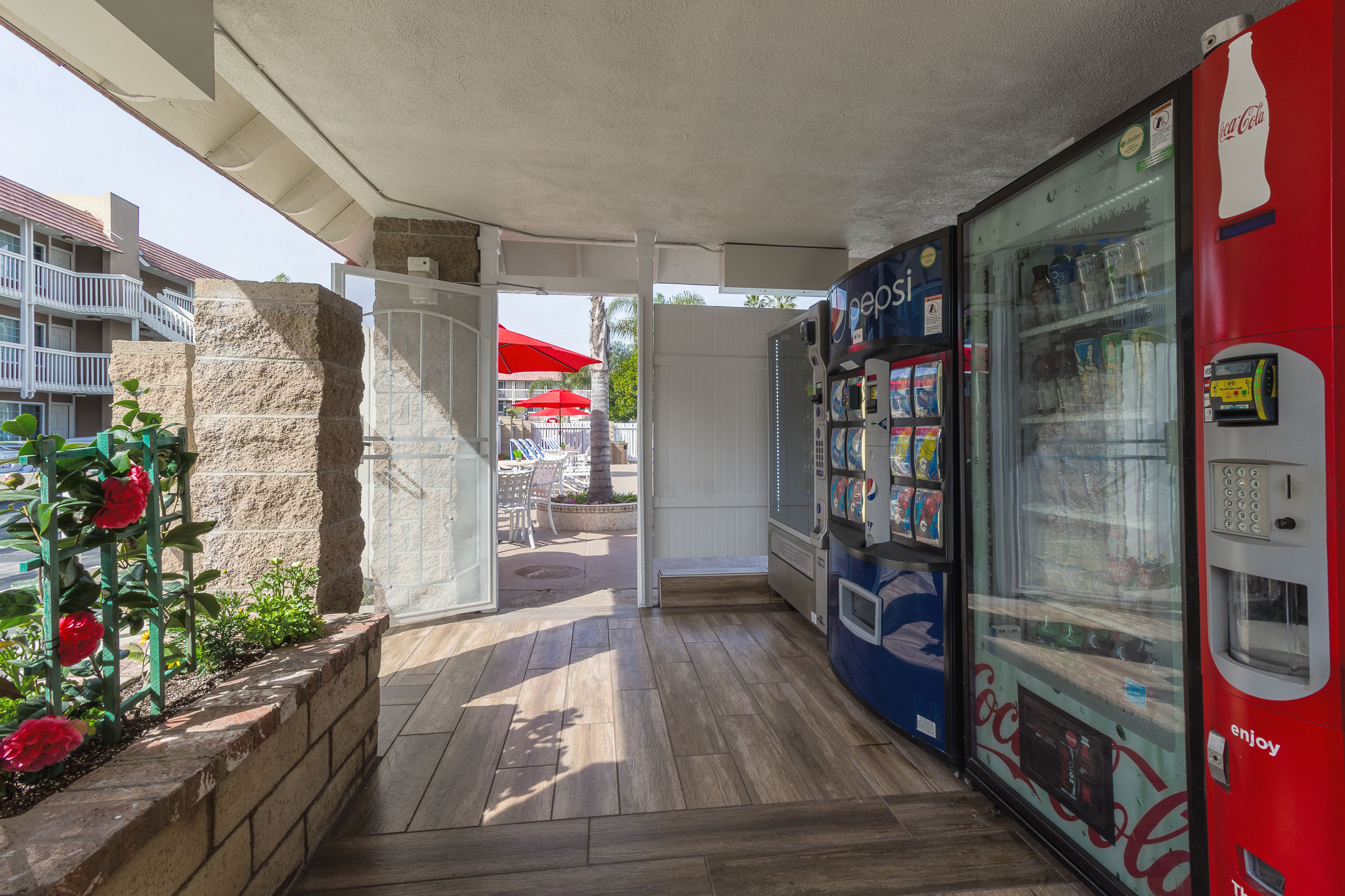 Foto - Ramada by Wyndham Costa Mesa/Newport Beach