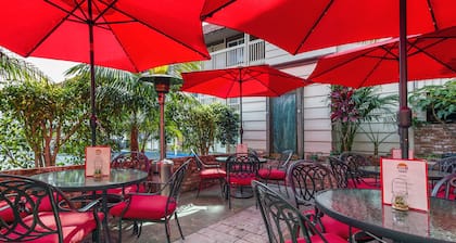 Ramada by Wyndham Costa Mesa/Newport Beach