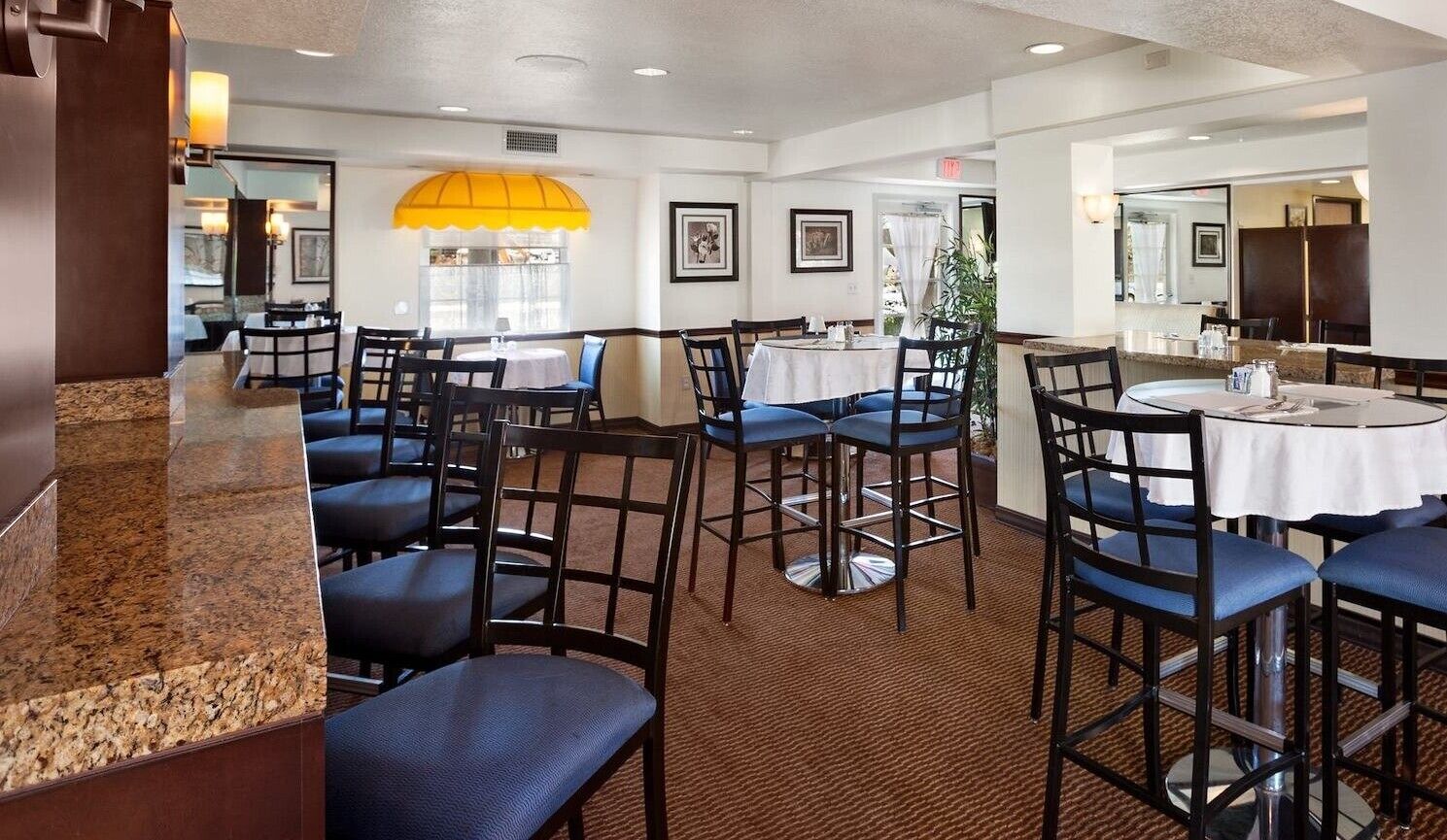 فطور أوروبي مجانًا يوميًا