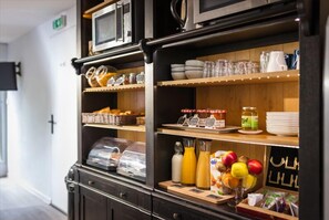 Buffet déjeuner servi tous les jours en supplément