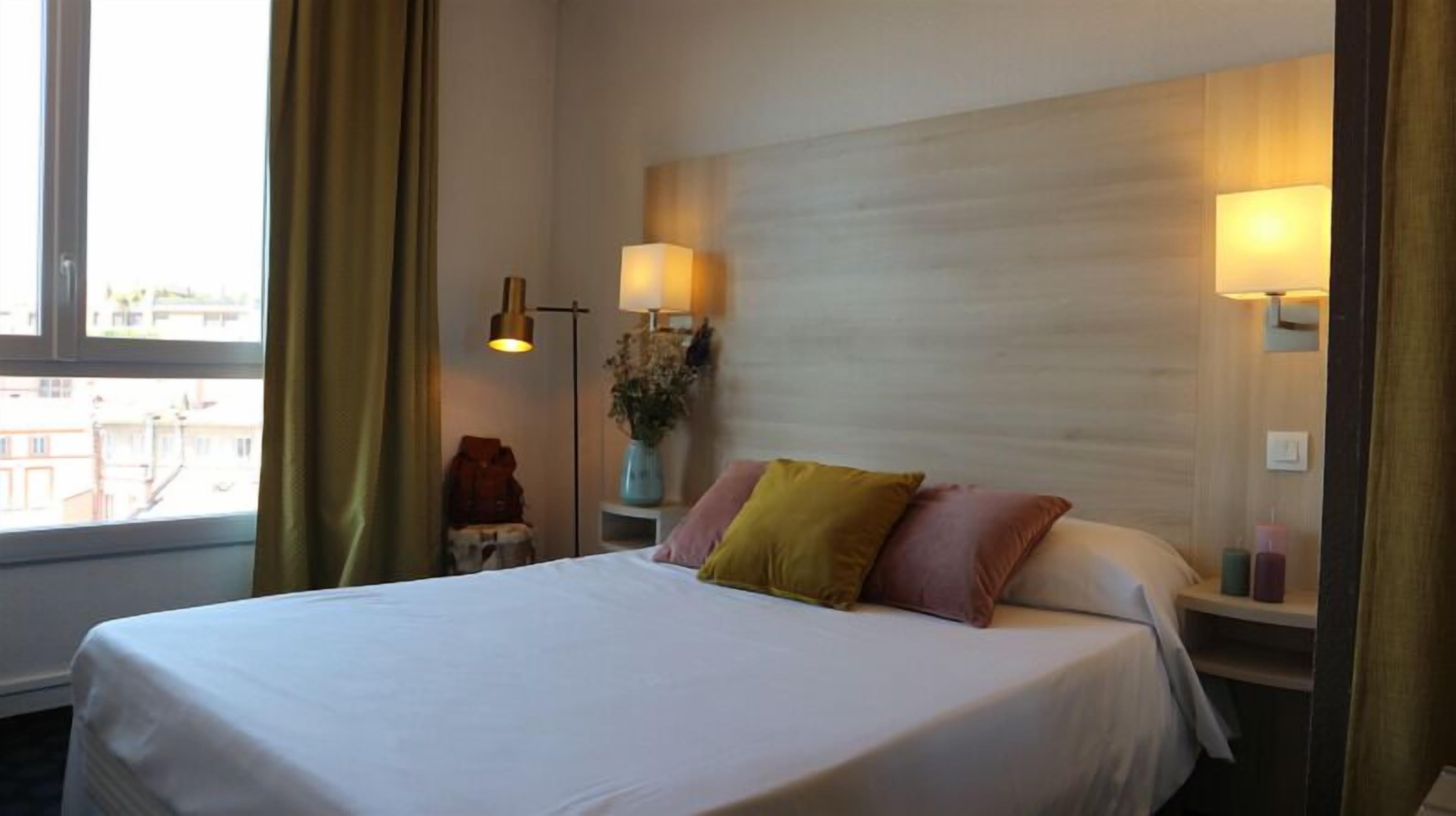 classic double room | 1 bedroom, premium bedding, in-room safe, desk
