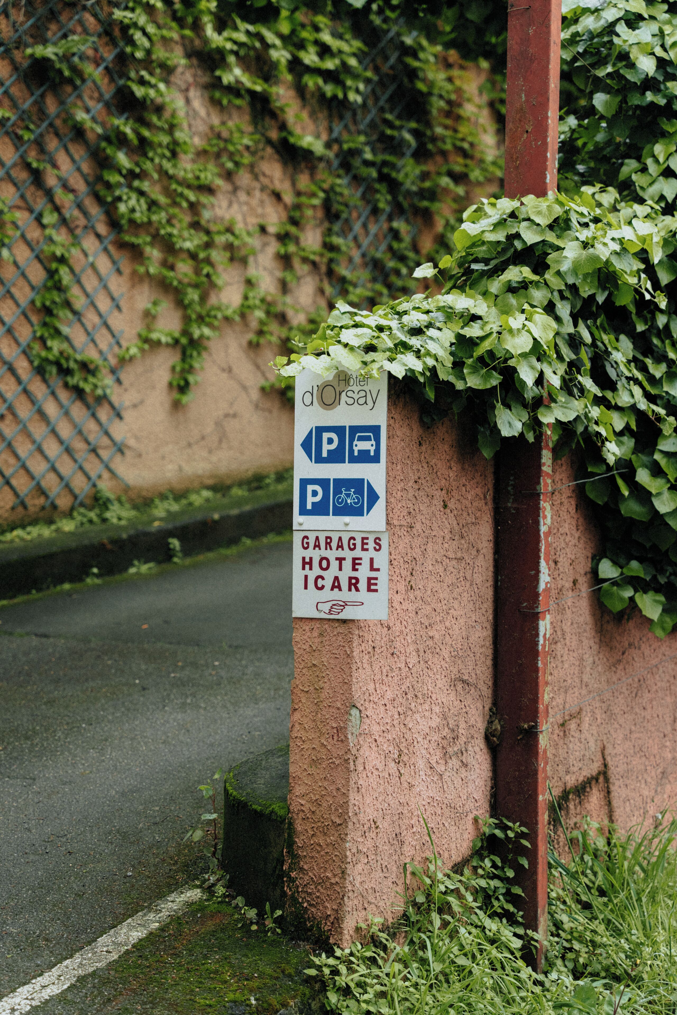 self-parking (surcharge) 20 per day