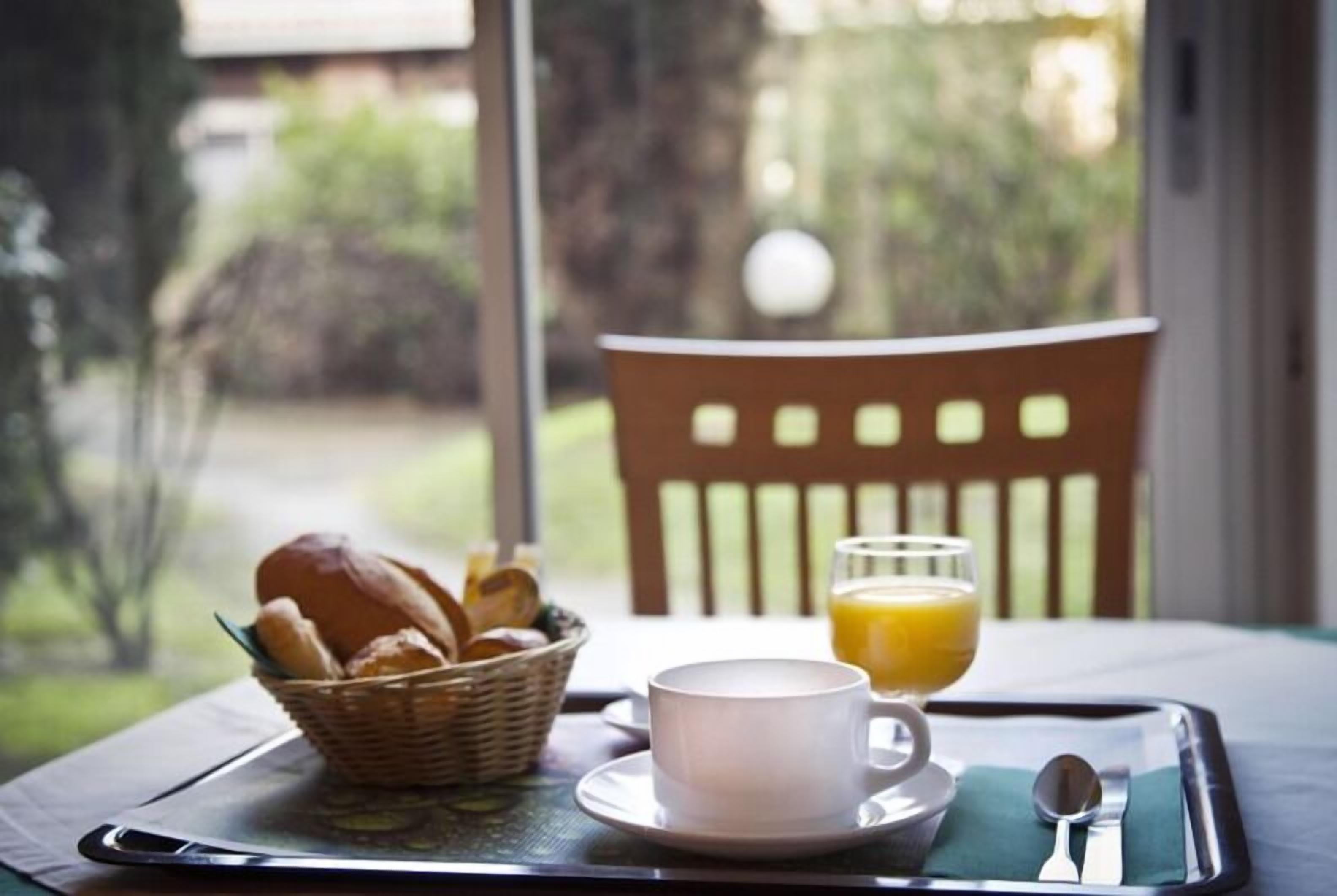 daily buffet breakfast (eur 10 per person)