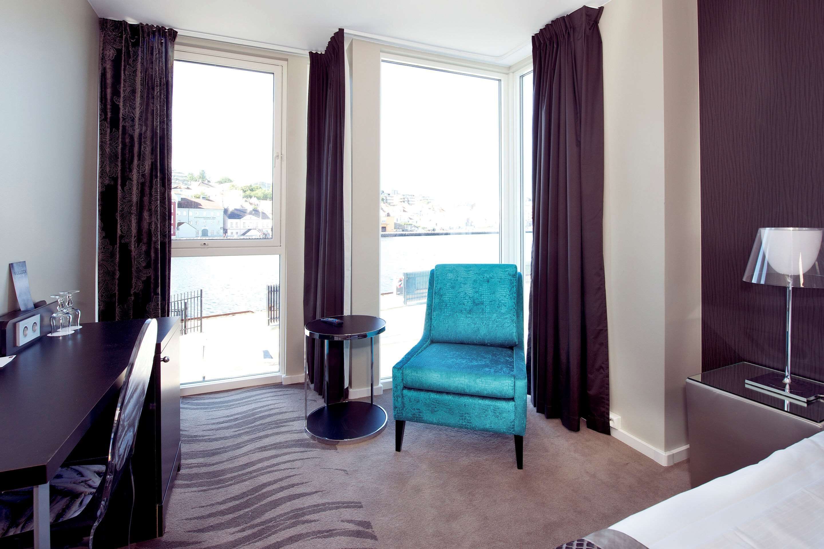 in-room safe, desk, laptop workspace, iron/ironing board