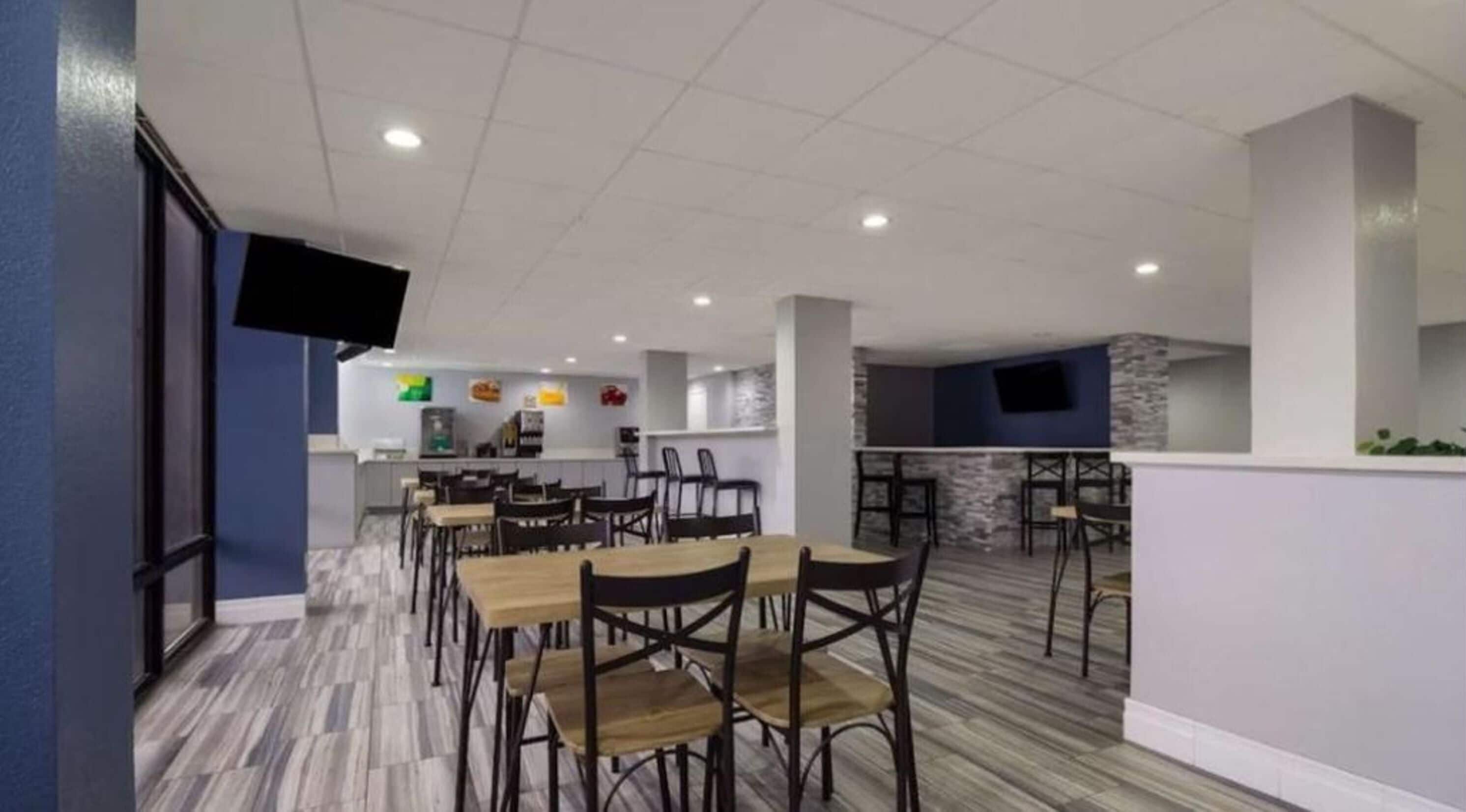 Photo - Quality Inn Houston East I-10