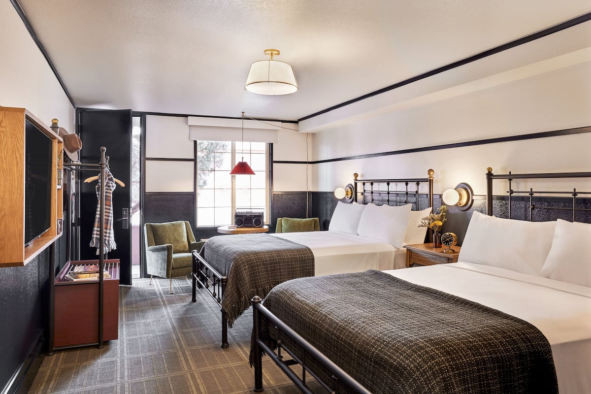 premium bedding, pillow-top beds, minibar, laptop workspace