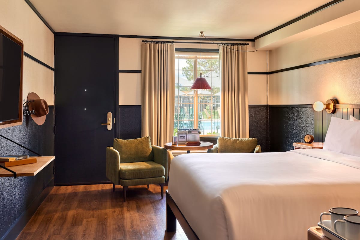 premium bedding, pillow-top beds, minibar, laptop workspace