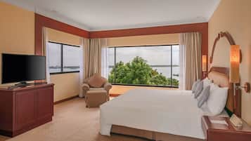 Executive Suite River (Non-Smoking Room) | Minibar, in-room safe, desk, laptop workspace