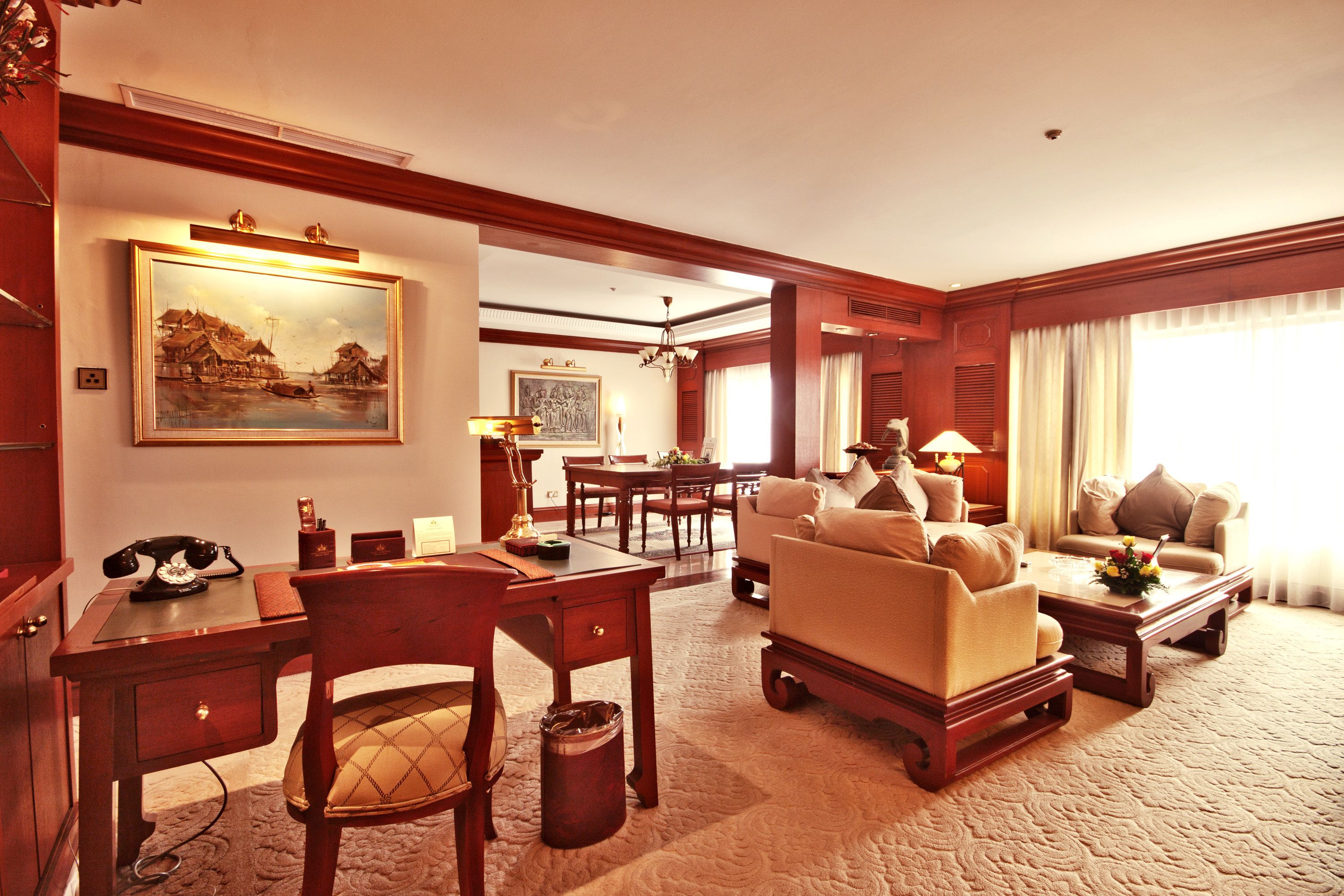 Executive Suite River (Non-Smoking Room) | Living area