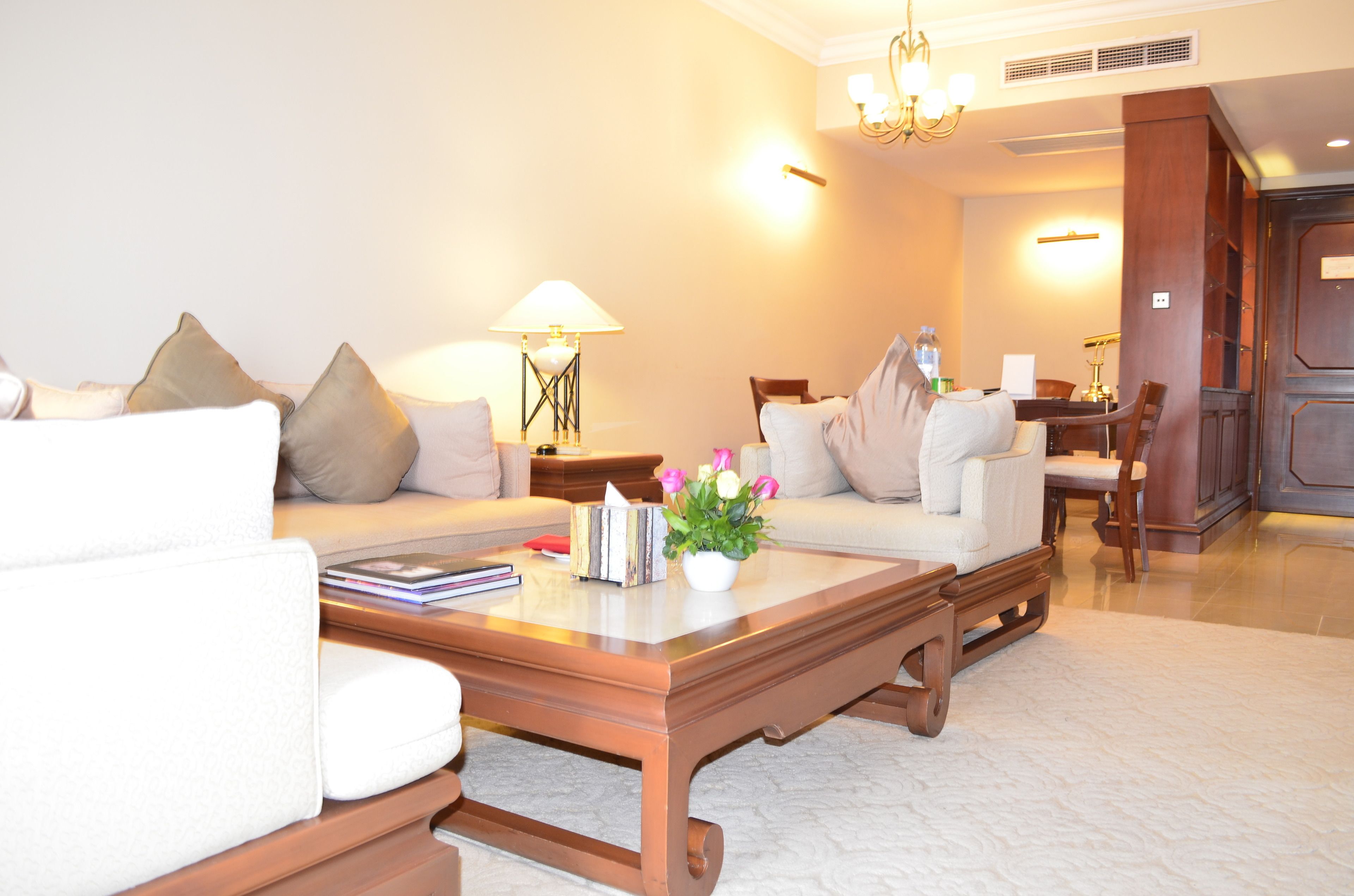 Junior Suite River View (Non-Smoking Room) | Living area