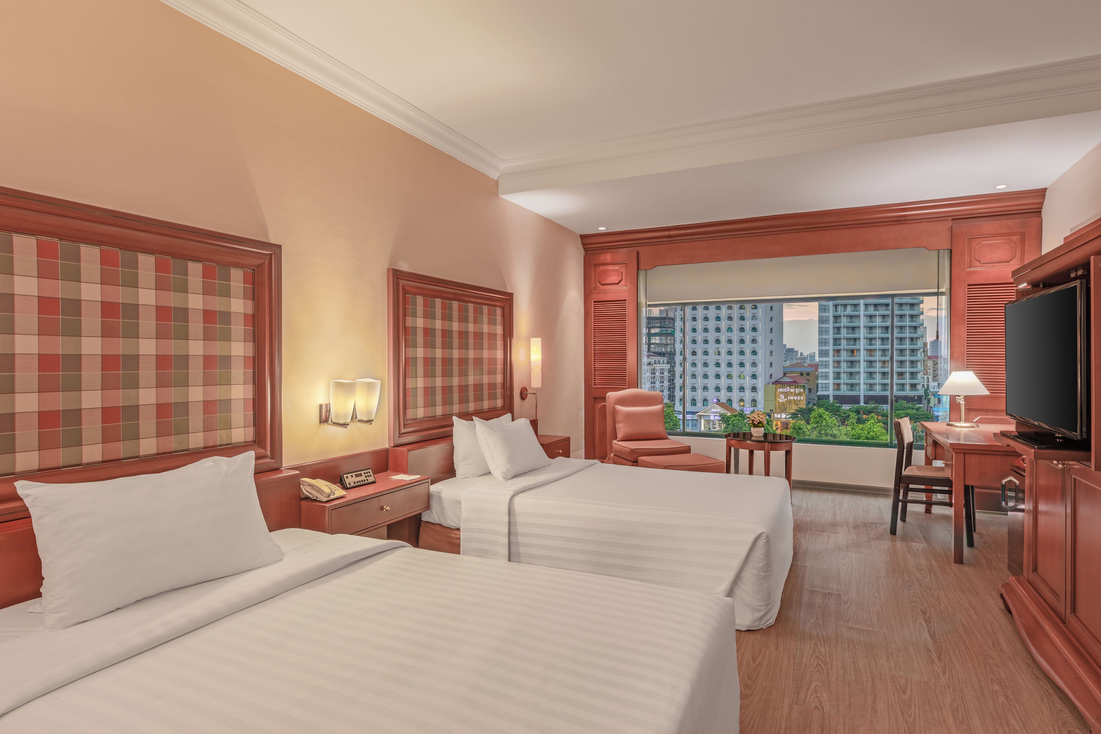 Deluxe City View (Non-Smoking Room)