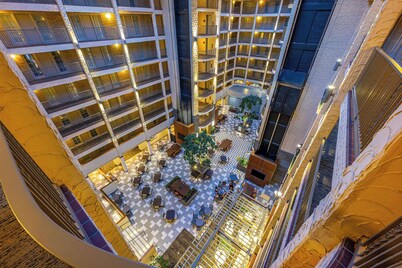Embassy Suites by Hilton Bloomington/Minneapolis