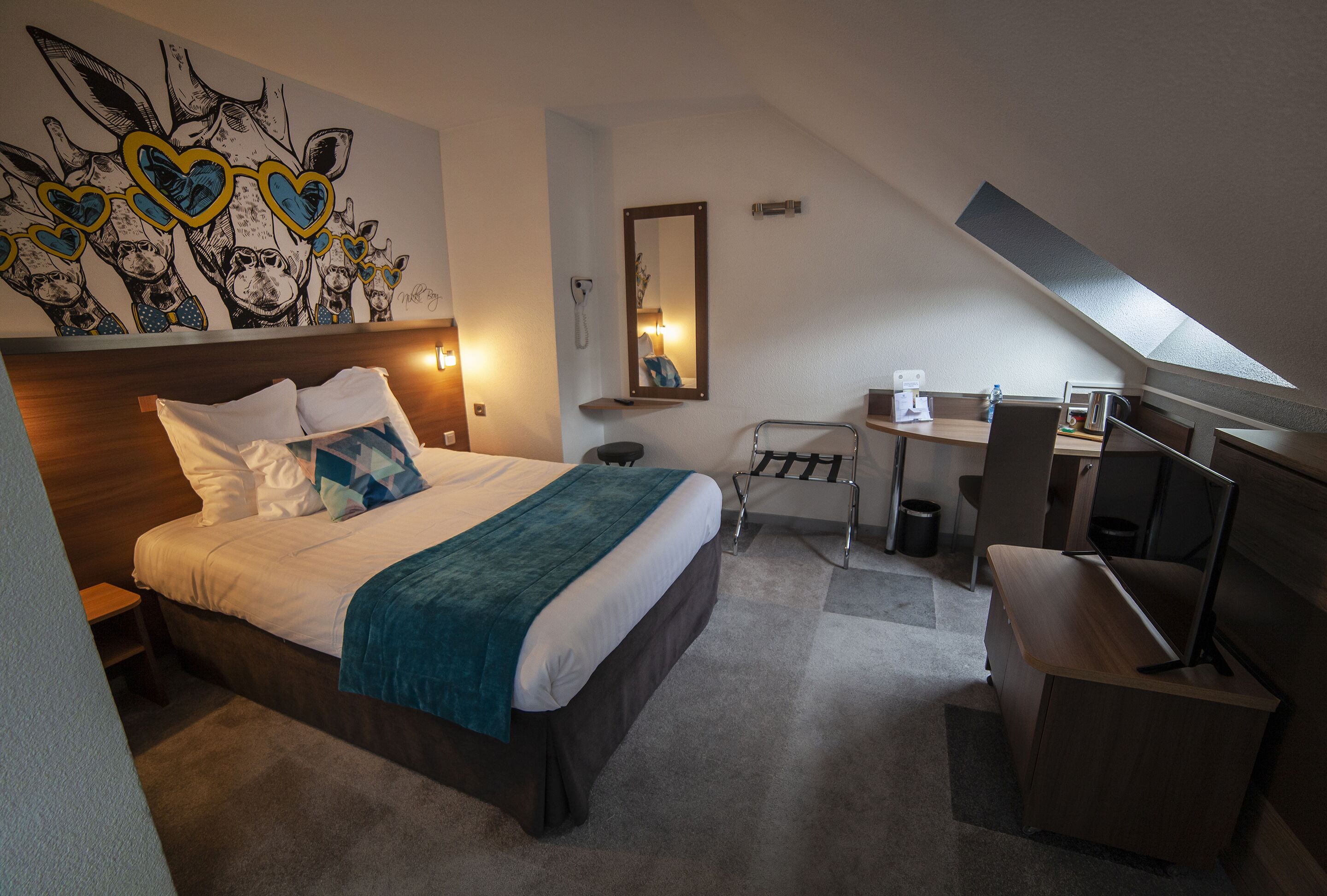 family room, multiple beds, non smoking | premium bedding, in-room safe, desk, blackout curtains