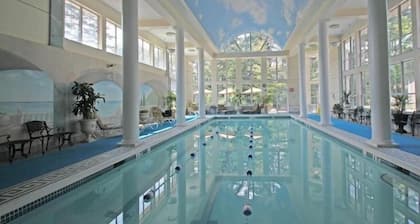 Senator Inn & Spa
