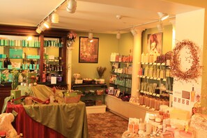 Sauna, Whirlpool, Dampfbad, Türkisches Bad/Hamam, Körperbehandlungen