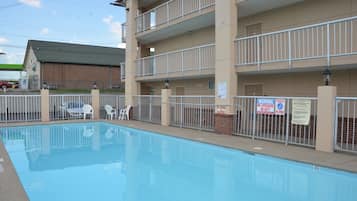 Seasonal outdoor pool