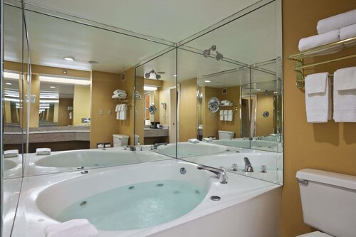 Days Inn by Wyndham Nashville Airport