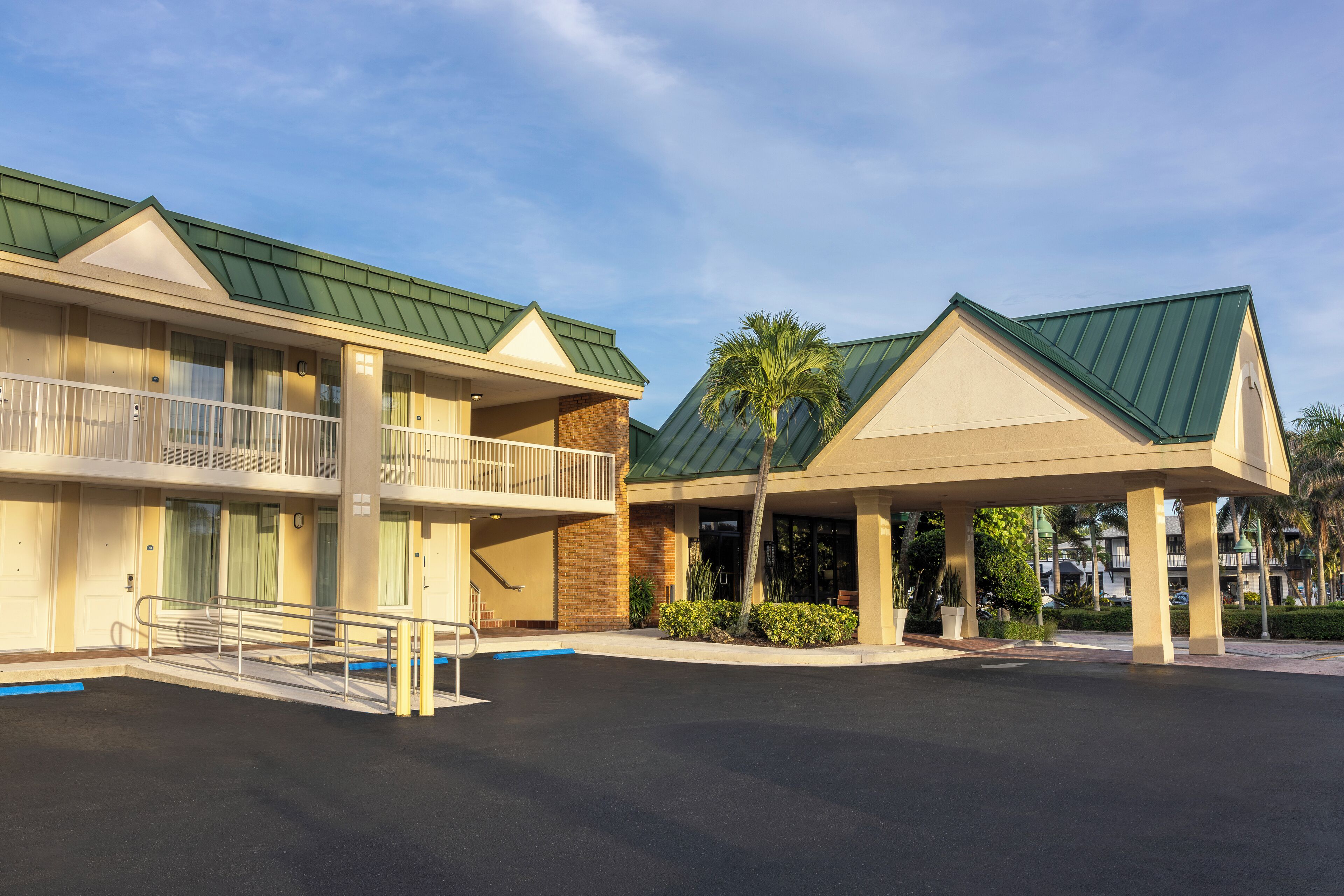 Photo - Ocean Breeze Inn Vero Beach