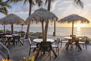 Breakfast, lunch, dinner served; American cuisine, beach views