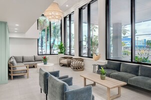 Sala de estar en el lobby