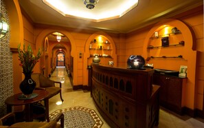 Sauna, hot tub, steam room, body treatments, aromatherapy, body scrubs