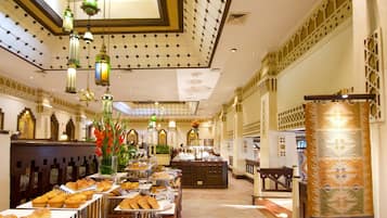 Daily buffet breakfast (USD 40 per person)