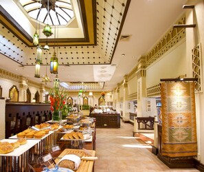 Buffet déjeuner (40 USD par personne)