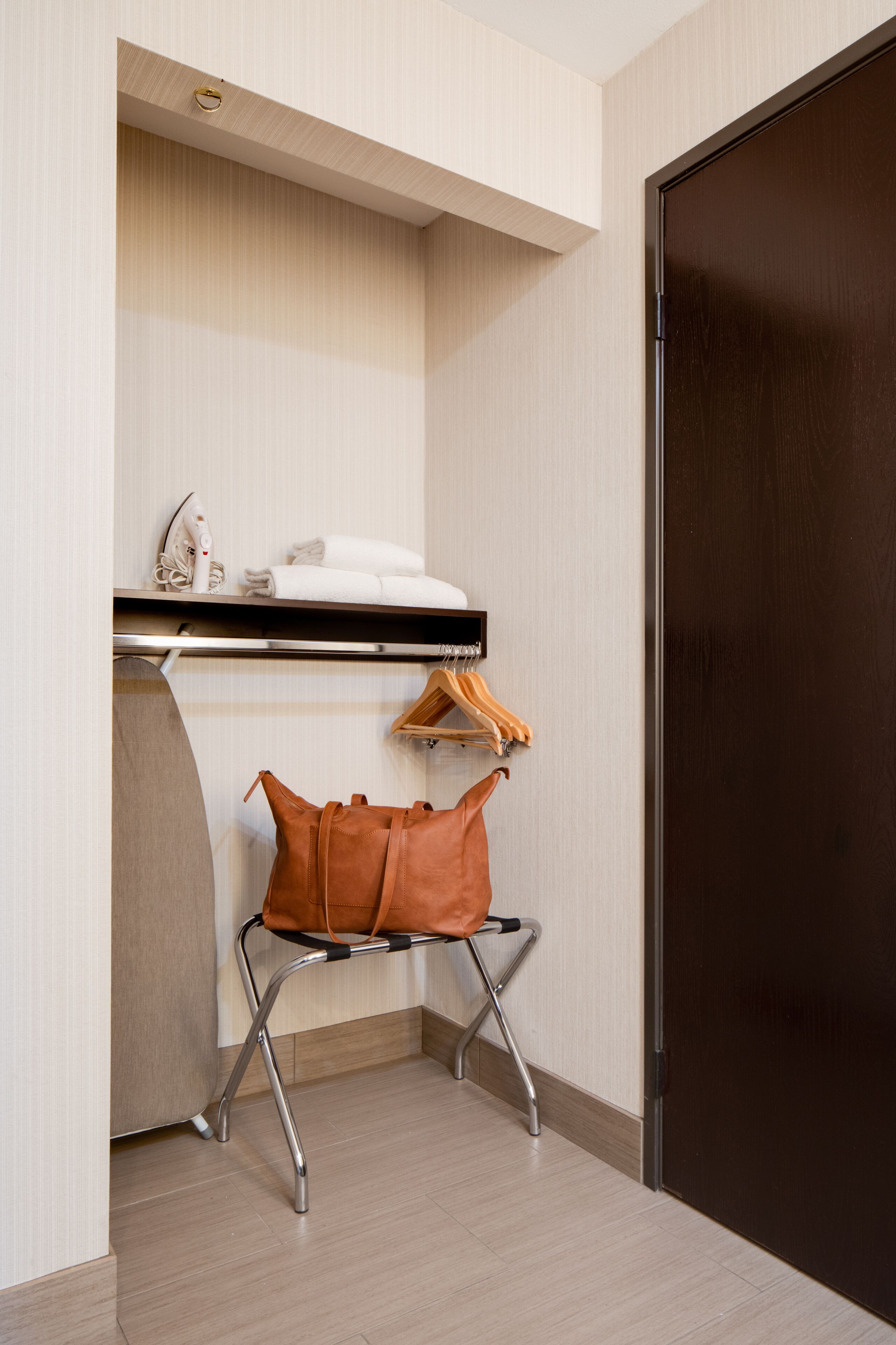 ada king accessible | iron/ironing board