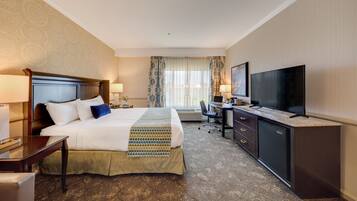 客房 | 高档床上用品、羽绒被、加厚床垫、办公桌