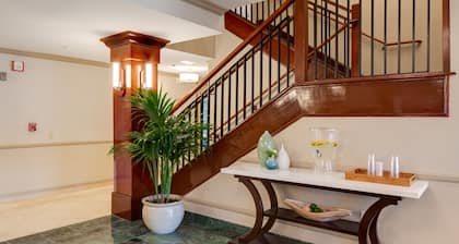 Ayres Hotel Corona – Riverside