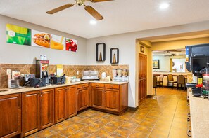Free daily continental breakfast 