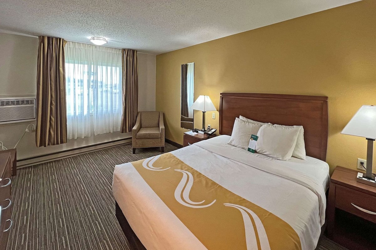 Desk, blackout drapes, iron/ironing board, free cribs/infant beds