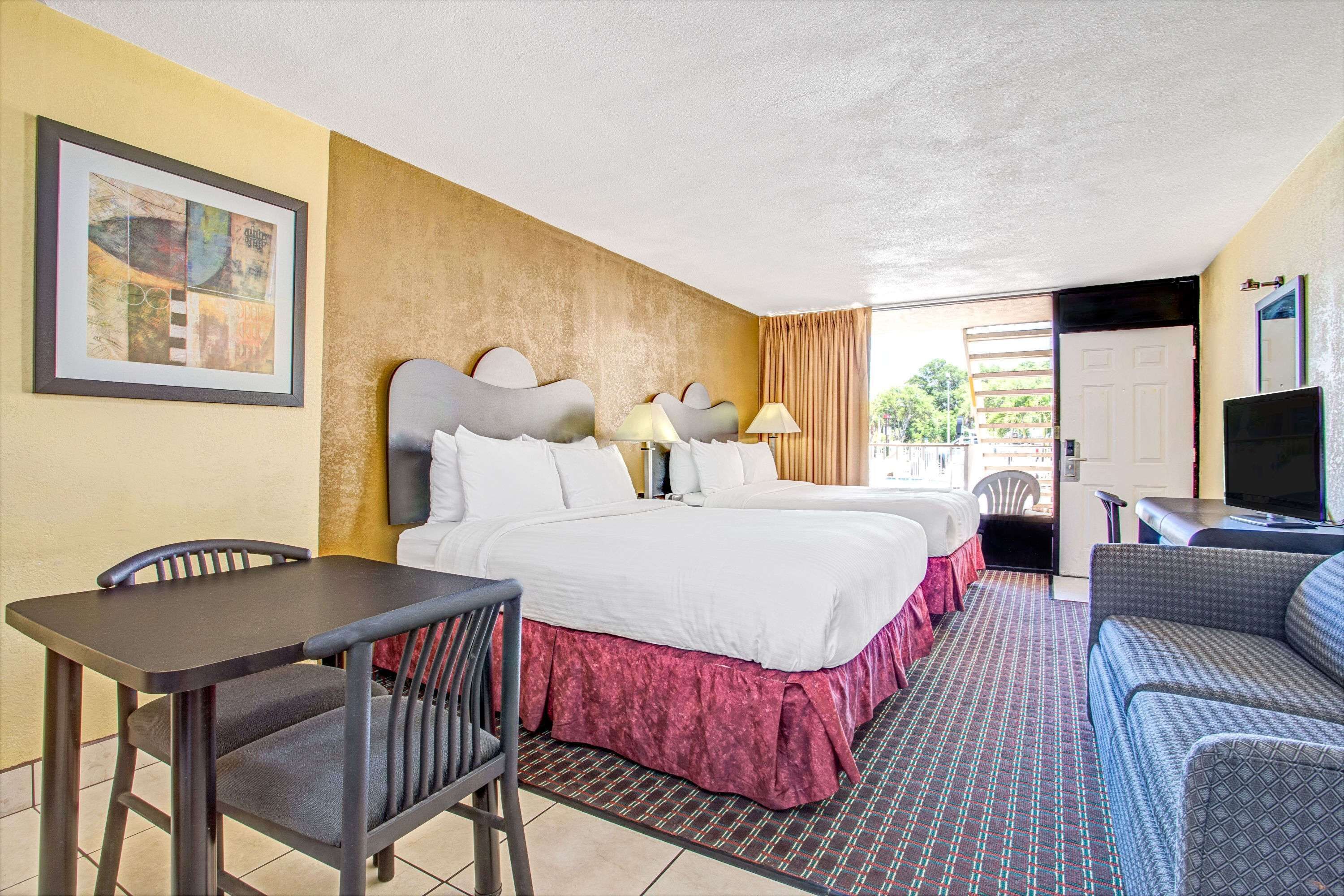 Foto - Days Inn by Wyndham St. Petersburg Central