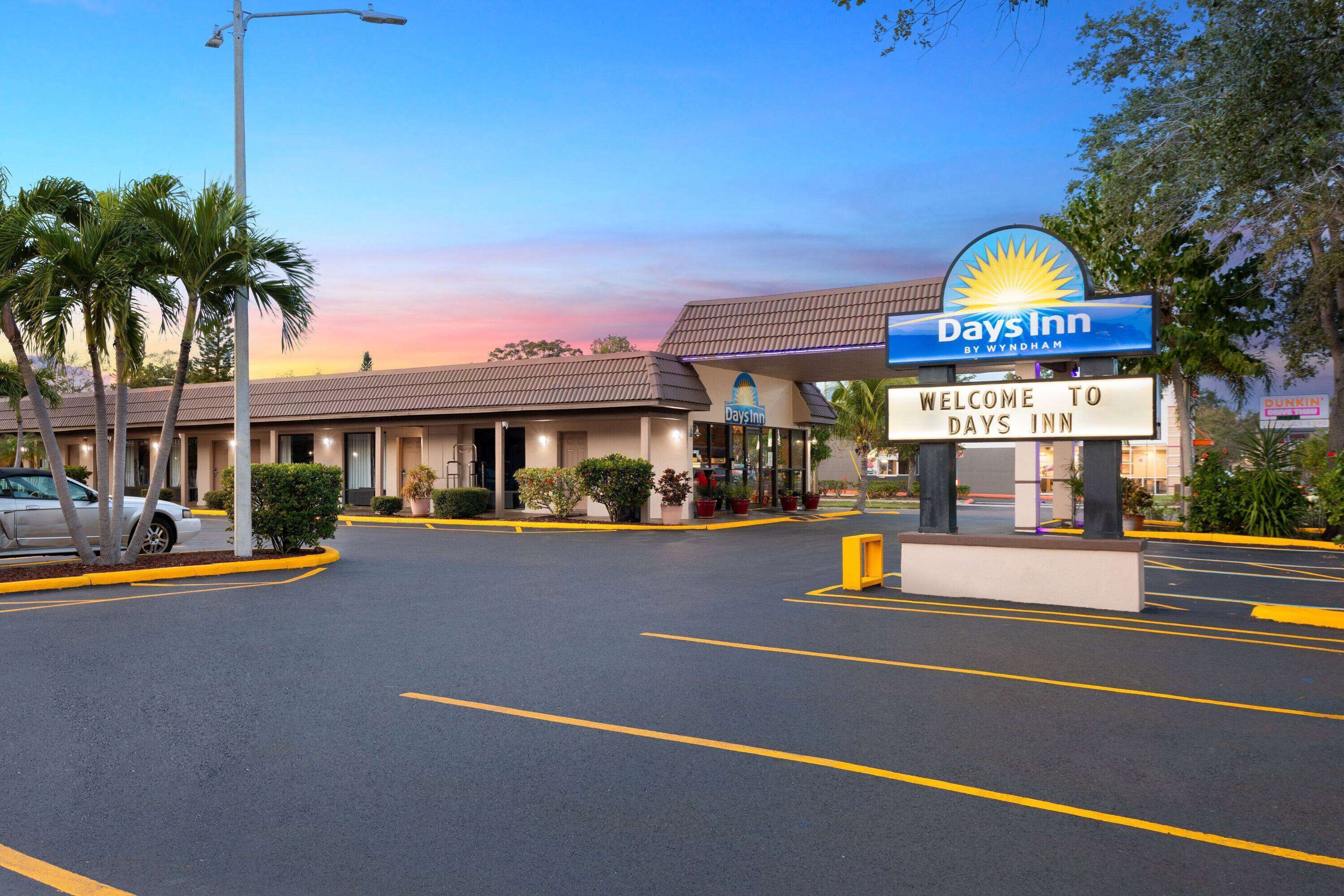 Foto - Days Inn by Wyndham St. Petersburg Central