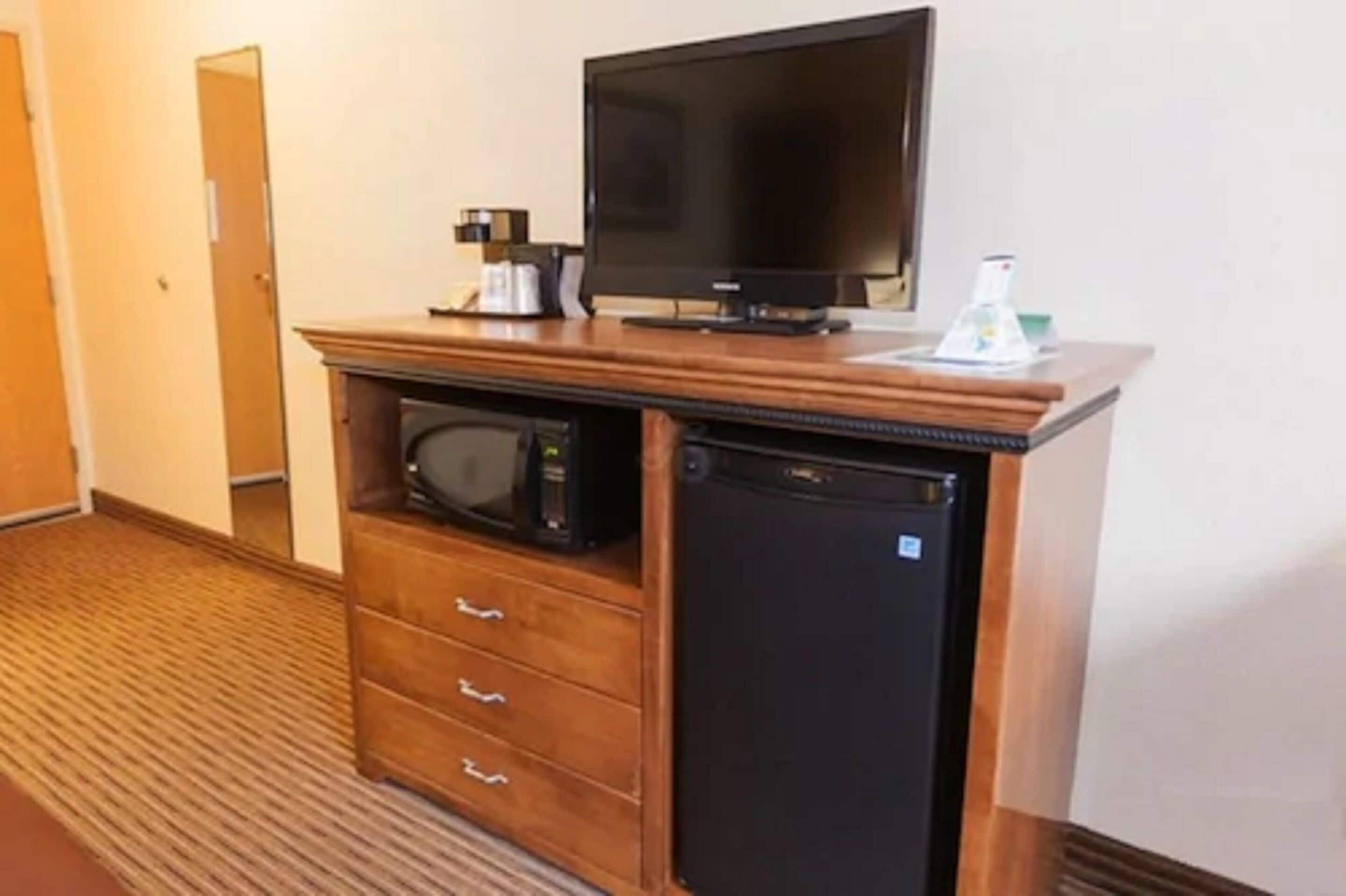 laptop workspace, iron/ironing board, free wifi, bed sheets