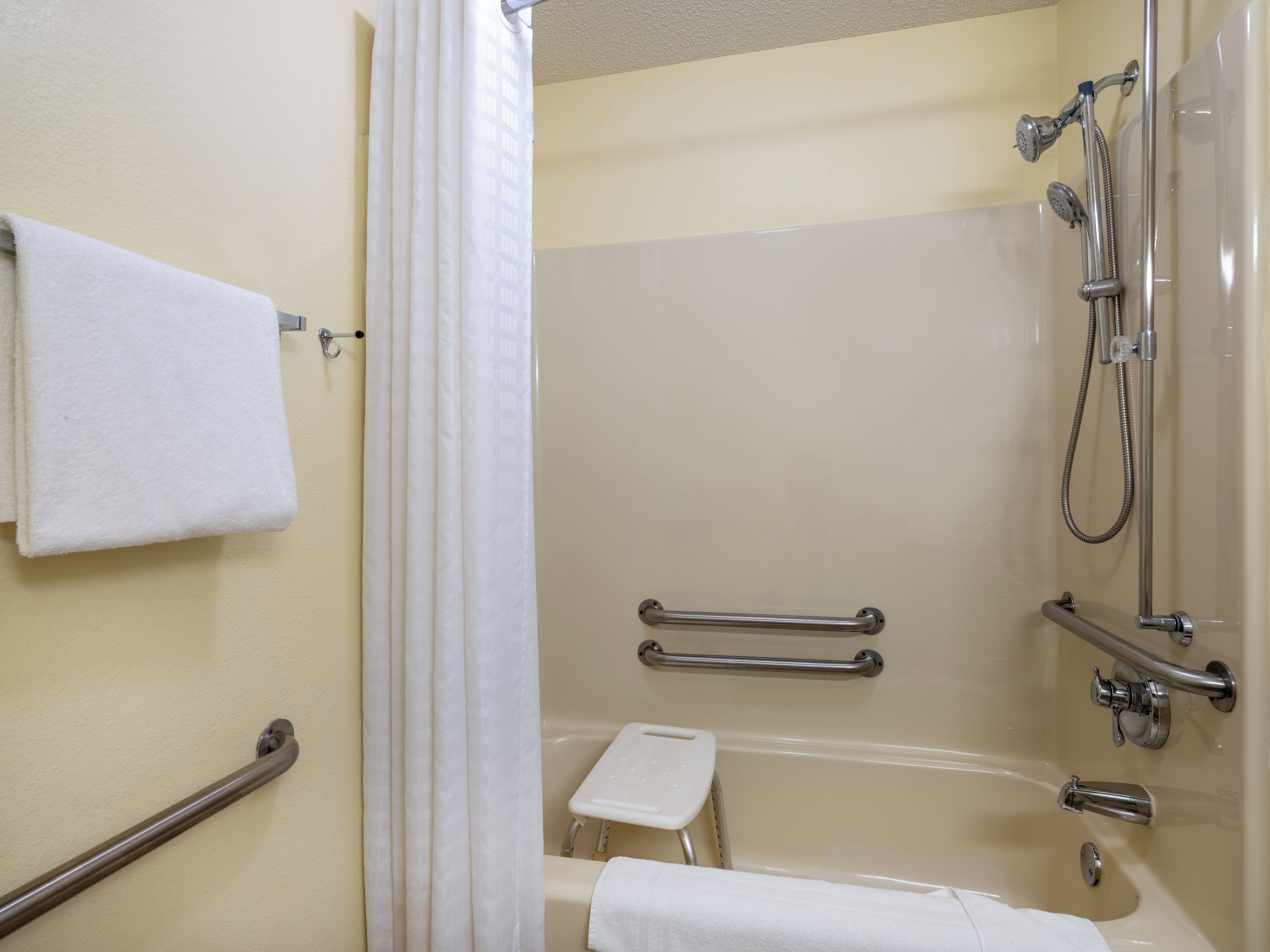 deluxe room, 1 king bed, accessible | laptop workspace, iron/ironing board, free wifi, bed sheets