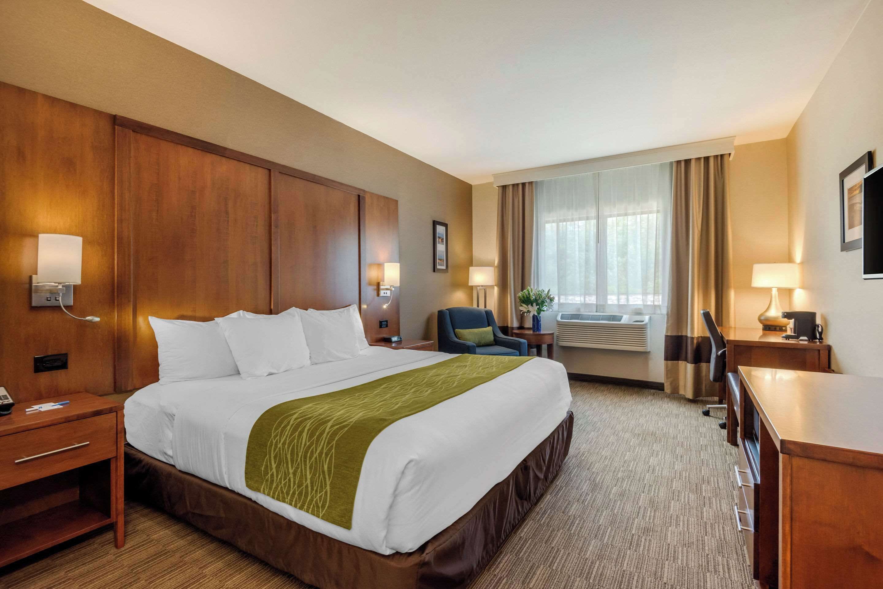 In-room safe, individually decorated, individually furnished