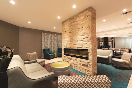 La Quinta Inn & Suites by Wyndham Lynchburg at Liberty Univ.